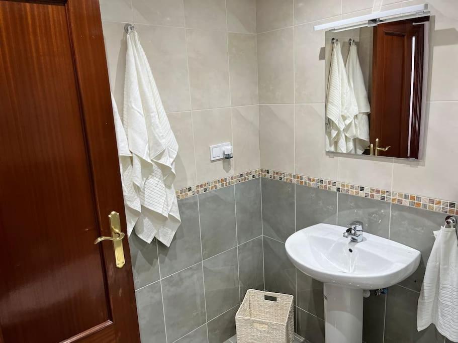 Piso Acogedor Y Centrico Apartment Santona Exterior photo