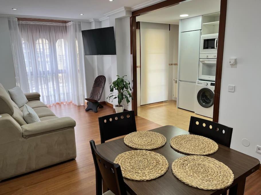 Piso Acogedor Y Centrico Apartment Santona Exterior photo